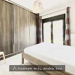 וילה Aspri Petra Rachoni - 3 Bedrooms 7 Guests