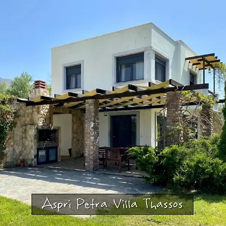 Villa Aspri Petra Rachoni - 3 Bedrooms 7 Guests Skala Rachoni (Thasos)
